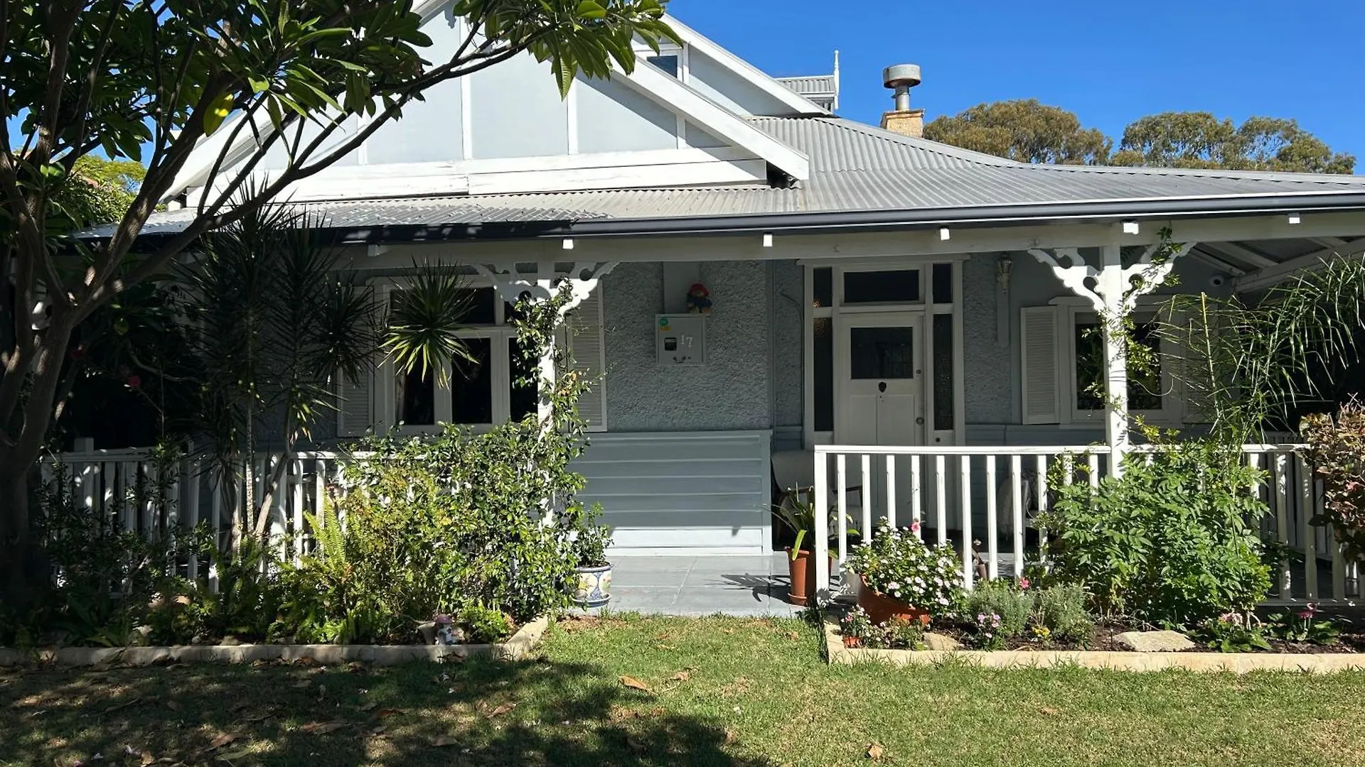 The Kensington Cottage Homestay B&B Perth